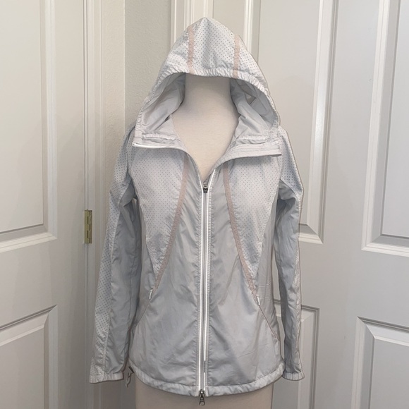 ATHLETA white hooded windbreaker jacket in women’s XXS - Picture 3 of 15